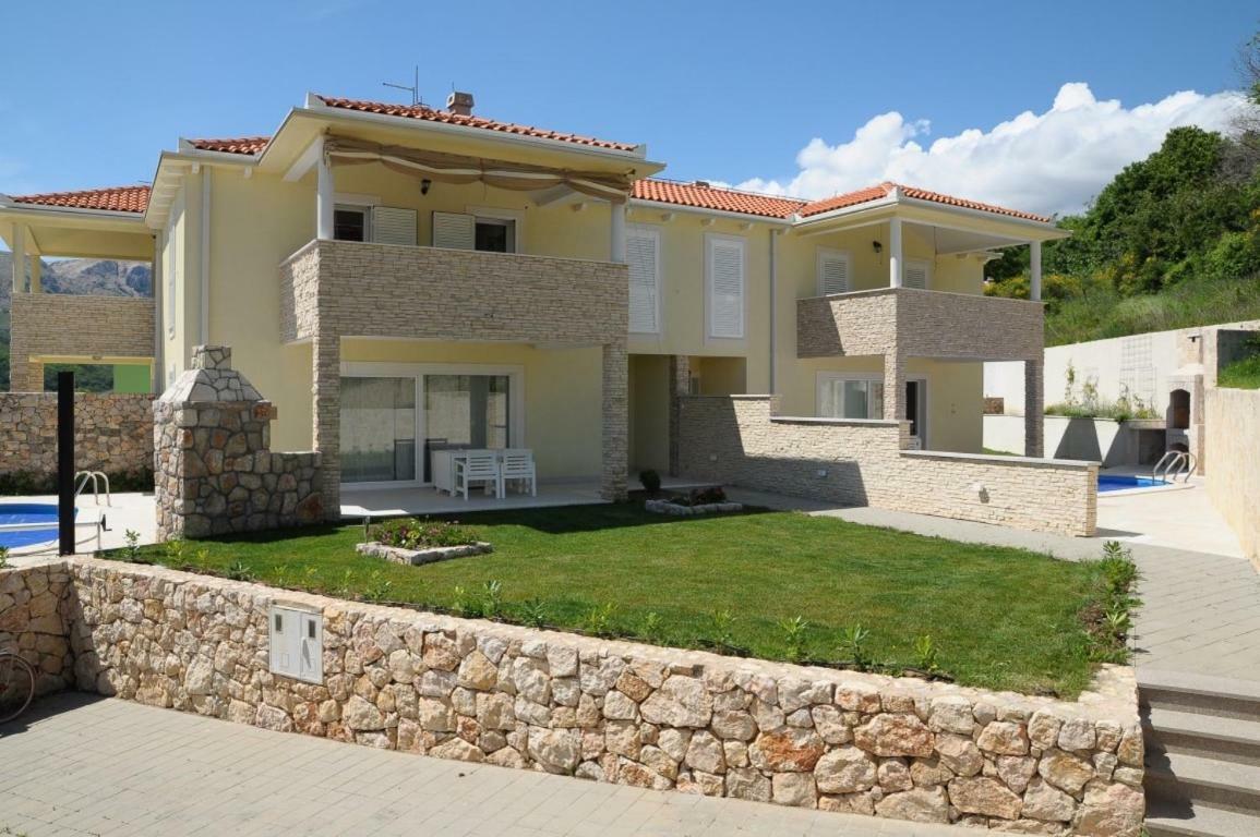 House Sunny Rock Baska Villa Exterior foto